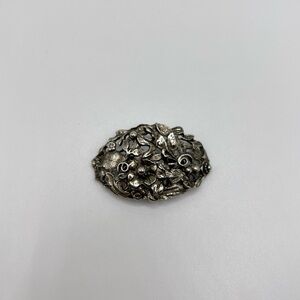 Vintage 1970s MUSI Silver Tone Shoe Clip Single Signed